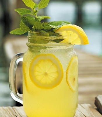 Ev yapımı Limonata