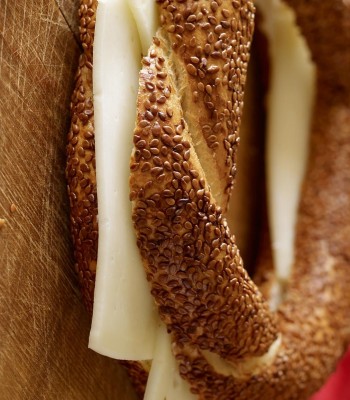 Kaşarlı Simit