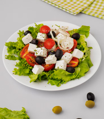 Hellim Peynirli Salata